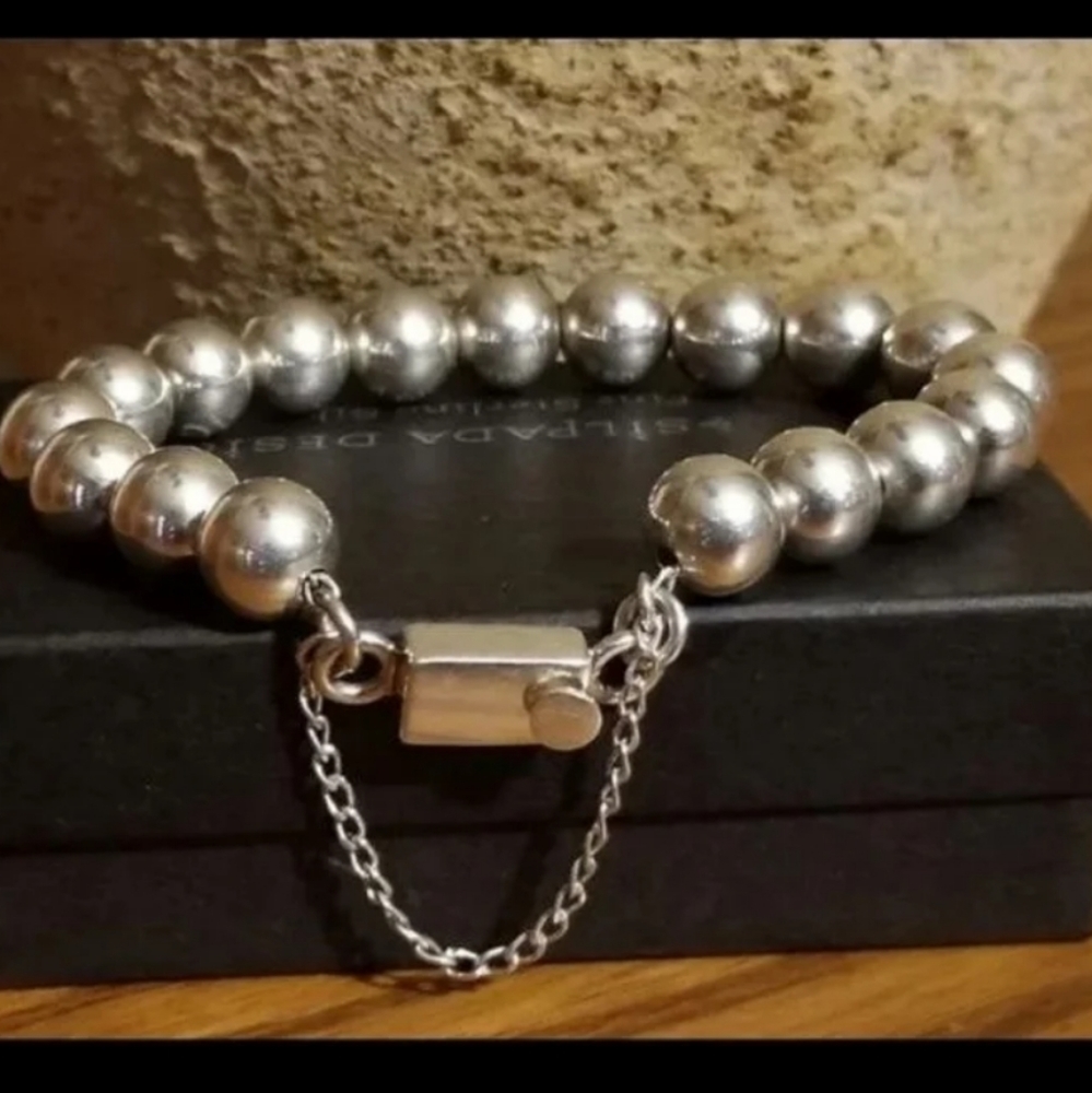 Silpada Sterling Silver Bracelet - Picture 11 of 12